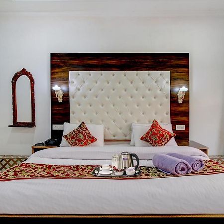 Hotel Royal Hameed Srīnagar 외부 사진
