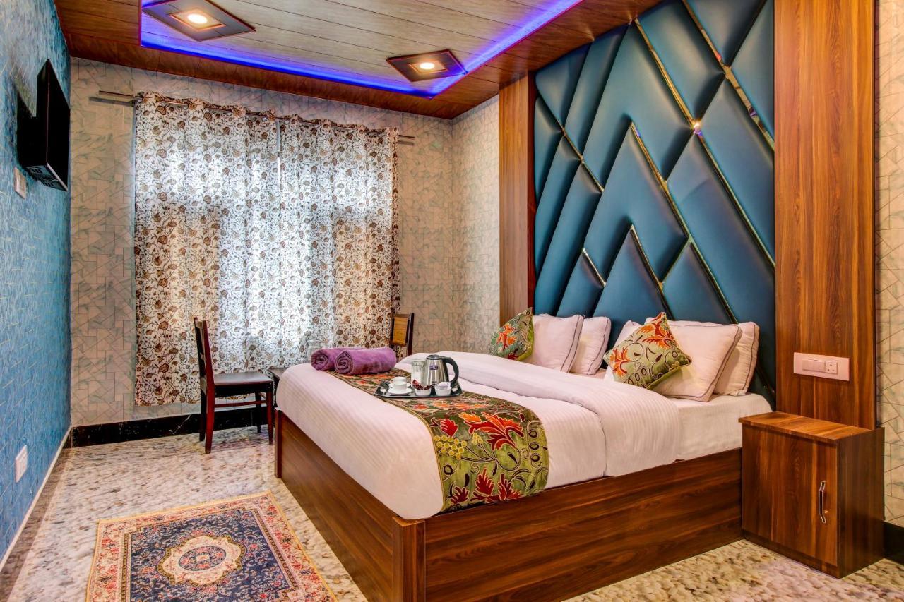 Hotel Royal Hameed Srīnagar 외부 사진