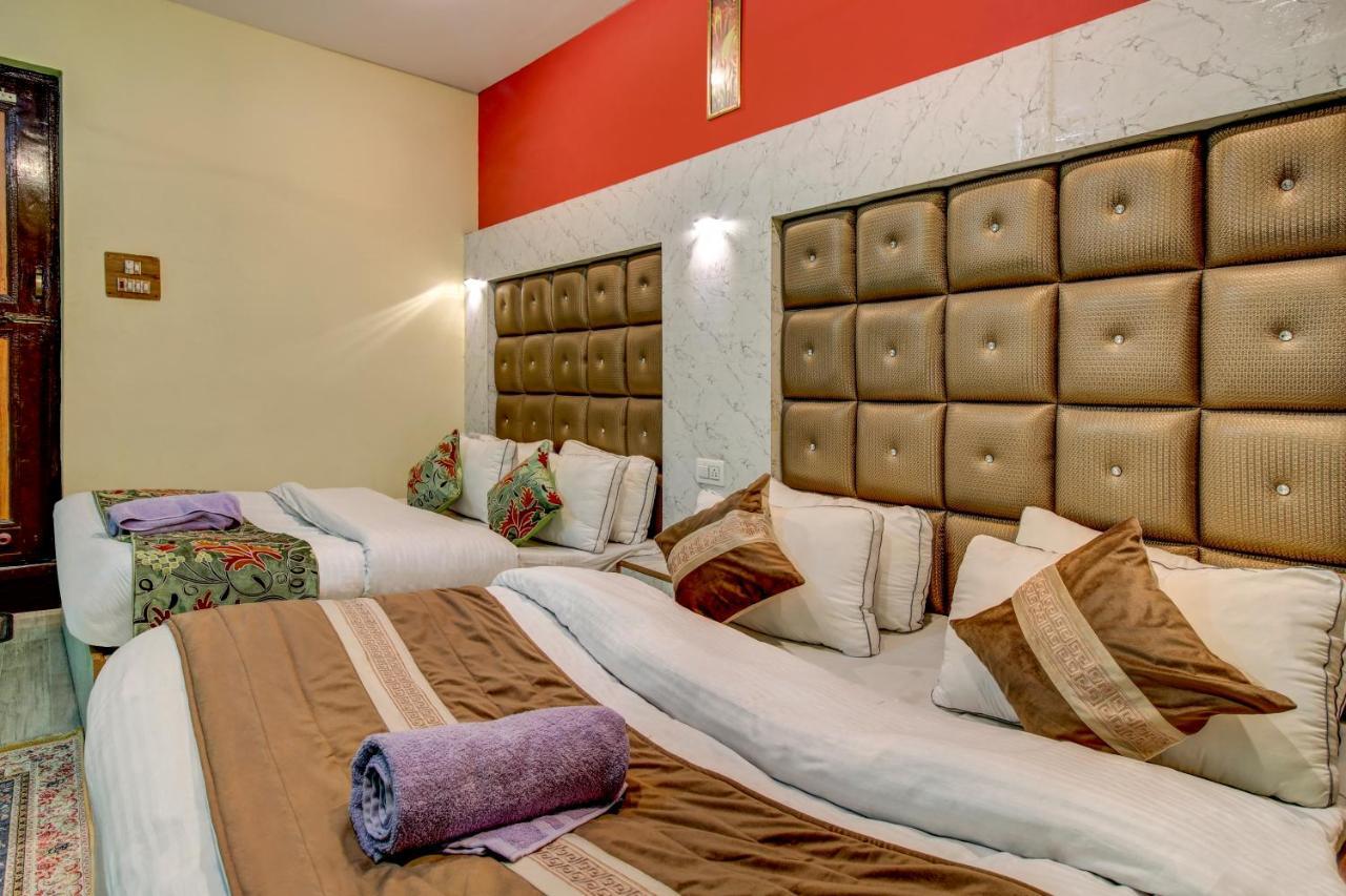 Hotel Royal Hameed Srīnagar 객실 사진