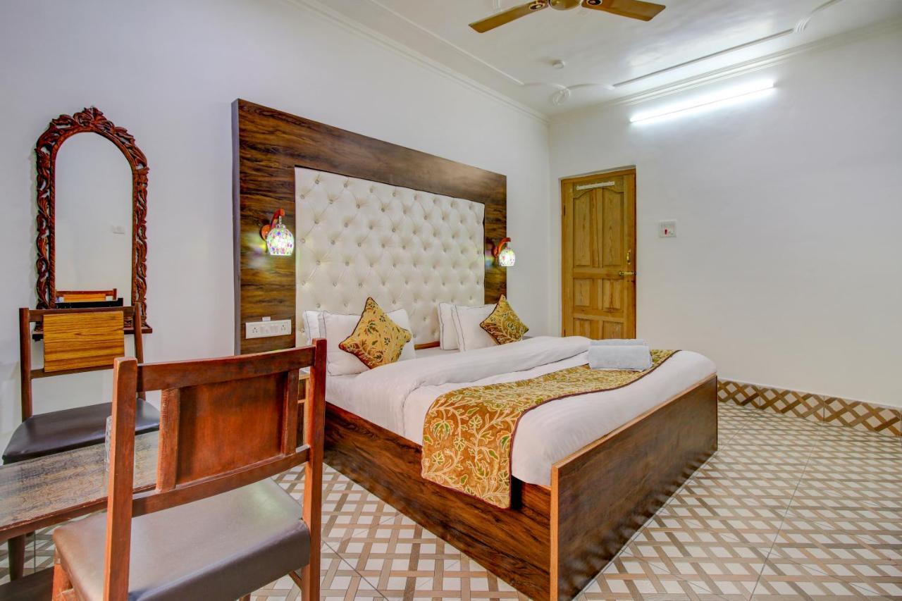 Hotel Royal Hameed Srīnagar 외부 사진