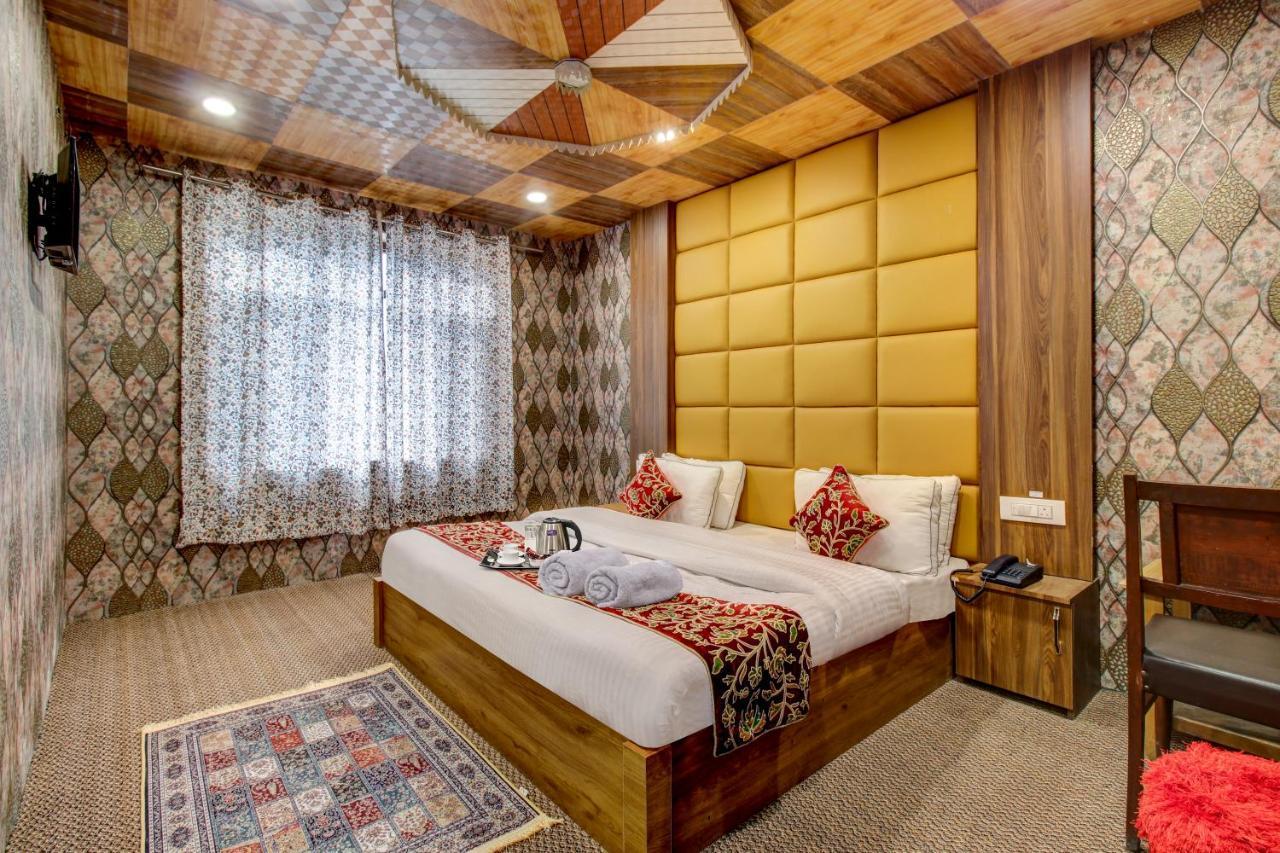 Hotel Royal Hameed Srīnagar 외부 사진