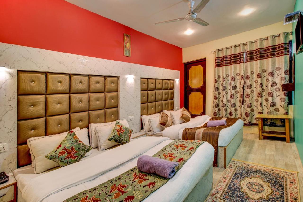 Hotel Royal Hameed Srīnagar 외부 사진