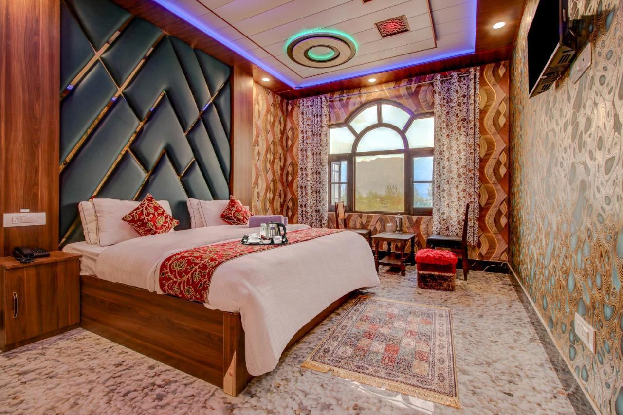 Hotel Royal Hameed Srīnagar 객실 사진